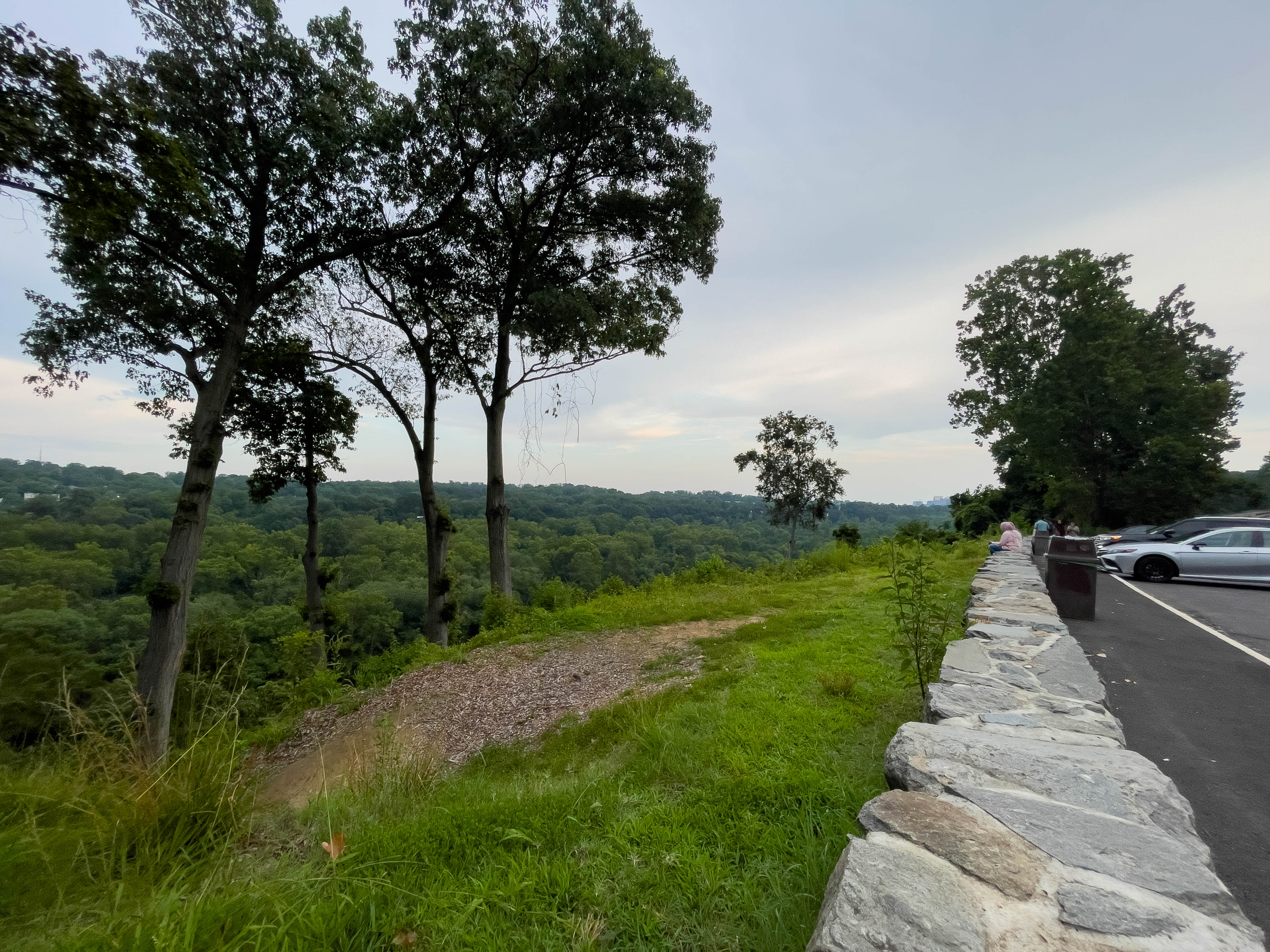 Overlook along the George Washington Memorial Parkway -- drove there for a sunset a while back.
